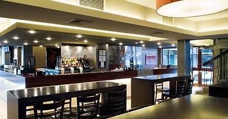 גולבורן The Astor Hotel Motel מראה חיצוני תמונה