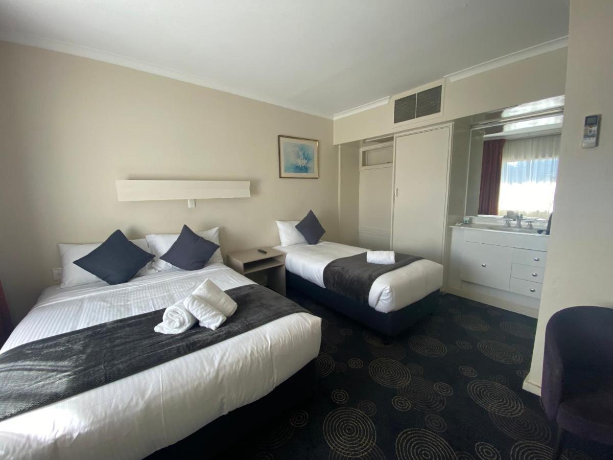 גולבורן The Astor Hotel Motel מראה חיצוני תמונה