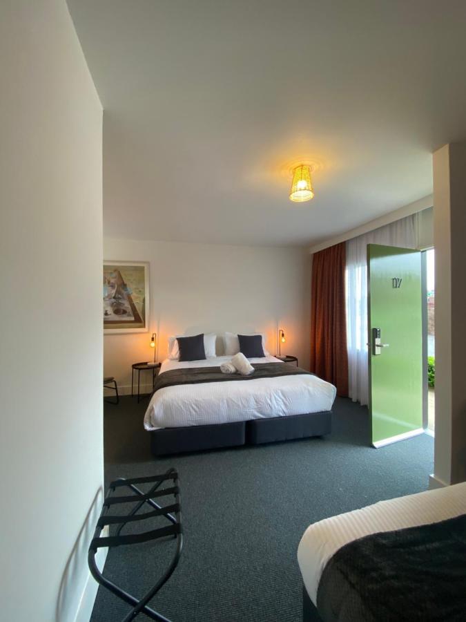 גולבורן The Astor Hotel Motel מראה חיצוני תמונה